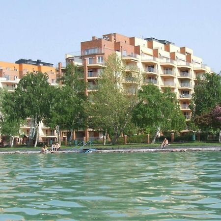 Galeriusbeach Deluxe Apartment Siófok Exteriör bild